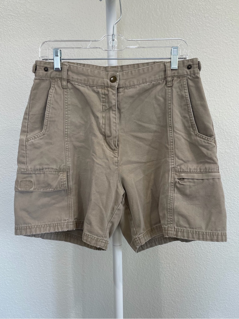 Vintage Woolrich Women’s Utility Khaki Gorpcore Cargo Shorts 12